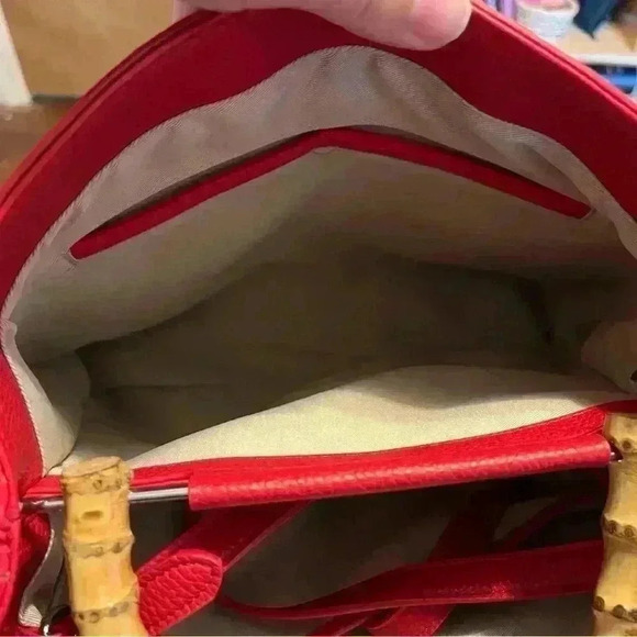 Sam Edelman Ruby Red Satchel/Crossbody w/Bamboo
Style Handle - Picture 6 of 16
